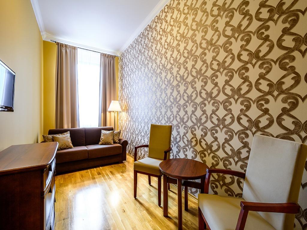 Alexander Hotel Stribro Room photo