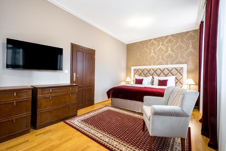 Alexander Hotel Stribro Exterior photo